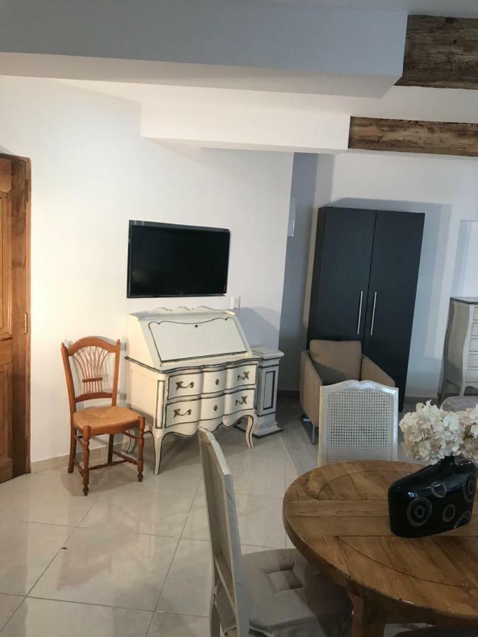 Chambre Familiale Du Couvent Ναρμπόν Εξωτερικό φωτογραφία