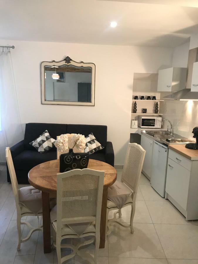 Chambre Familiale Du Couvent Ναρμπόν Εξωτερικό φωτογραφία
